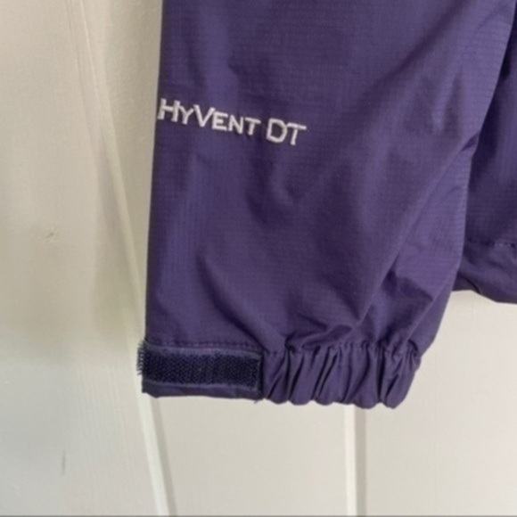 Women's The North Face Venture 2 Jacket - Picture 10 of 15